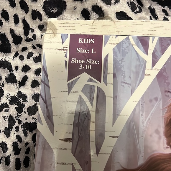 🆑FINAL PRICE‼️ 7 Frozen 2 socks kids L crew, quarter, and no show - Picture 8 of 8